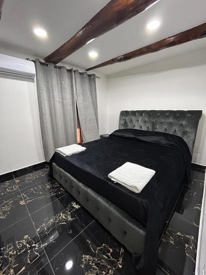Giovanni Luxury Suites 那不勒斯 外观 照片