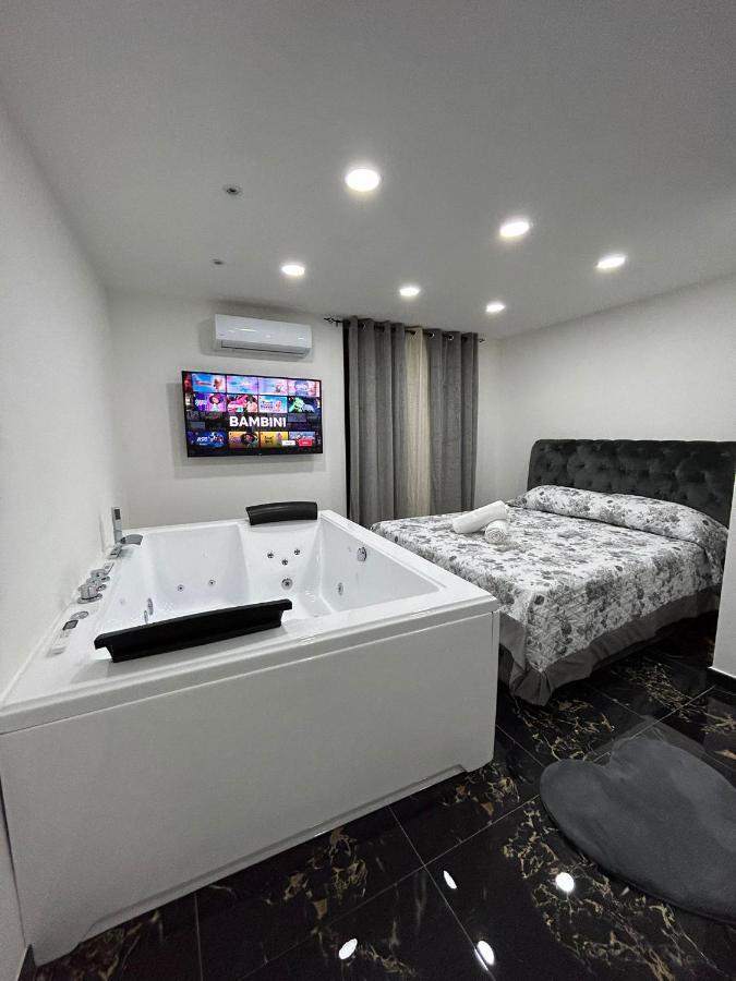 Giovanni Luxury Suites 那不勒斯 外观 照片