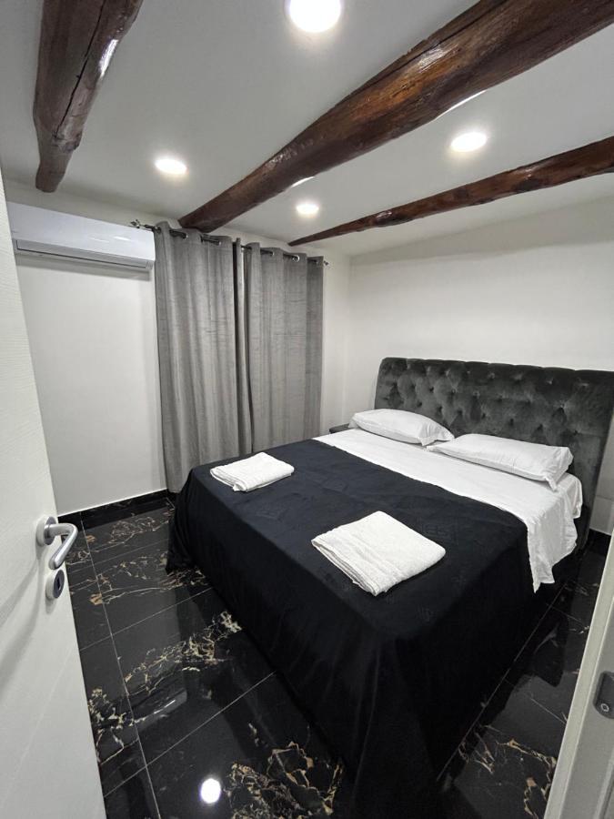 Giovanni Luxury Suites 那不勒斯 外观 照片