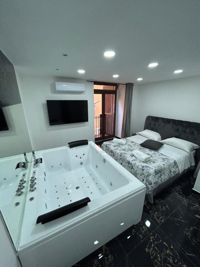Giovanni Luxury Suites 那不勒斯 外观 照片
