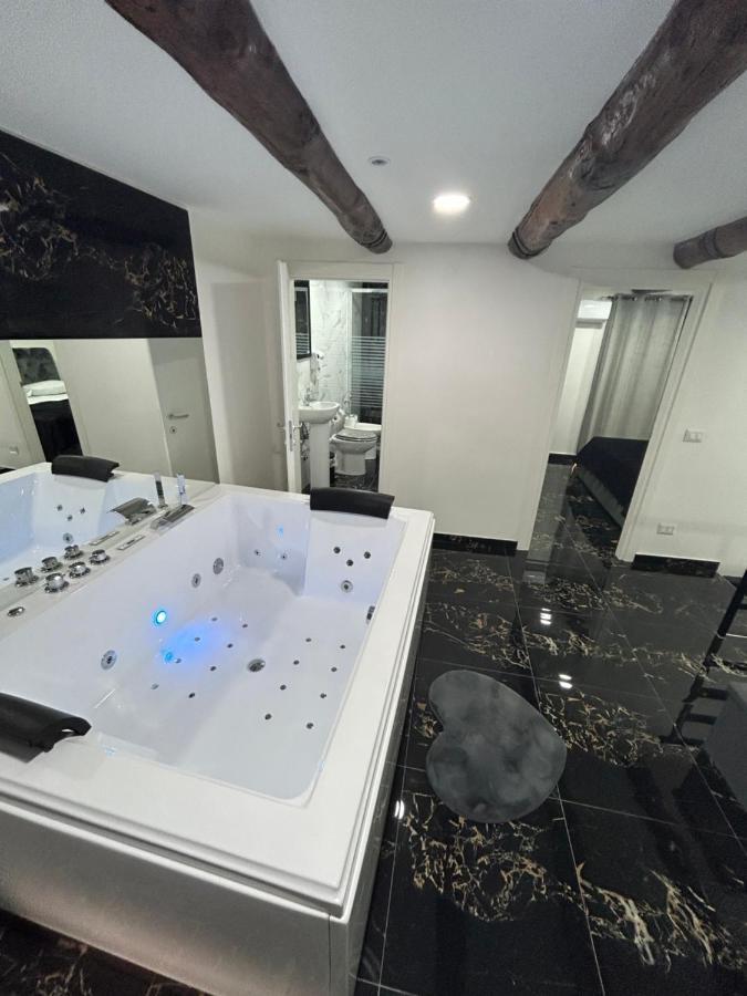 Giovanni Luxury Suites 那不勒斯 外观 照片