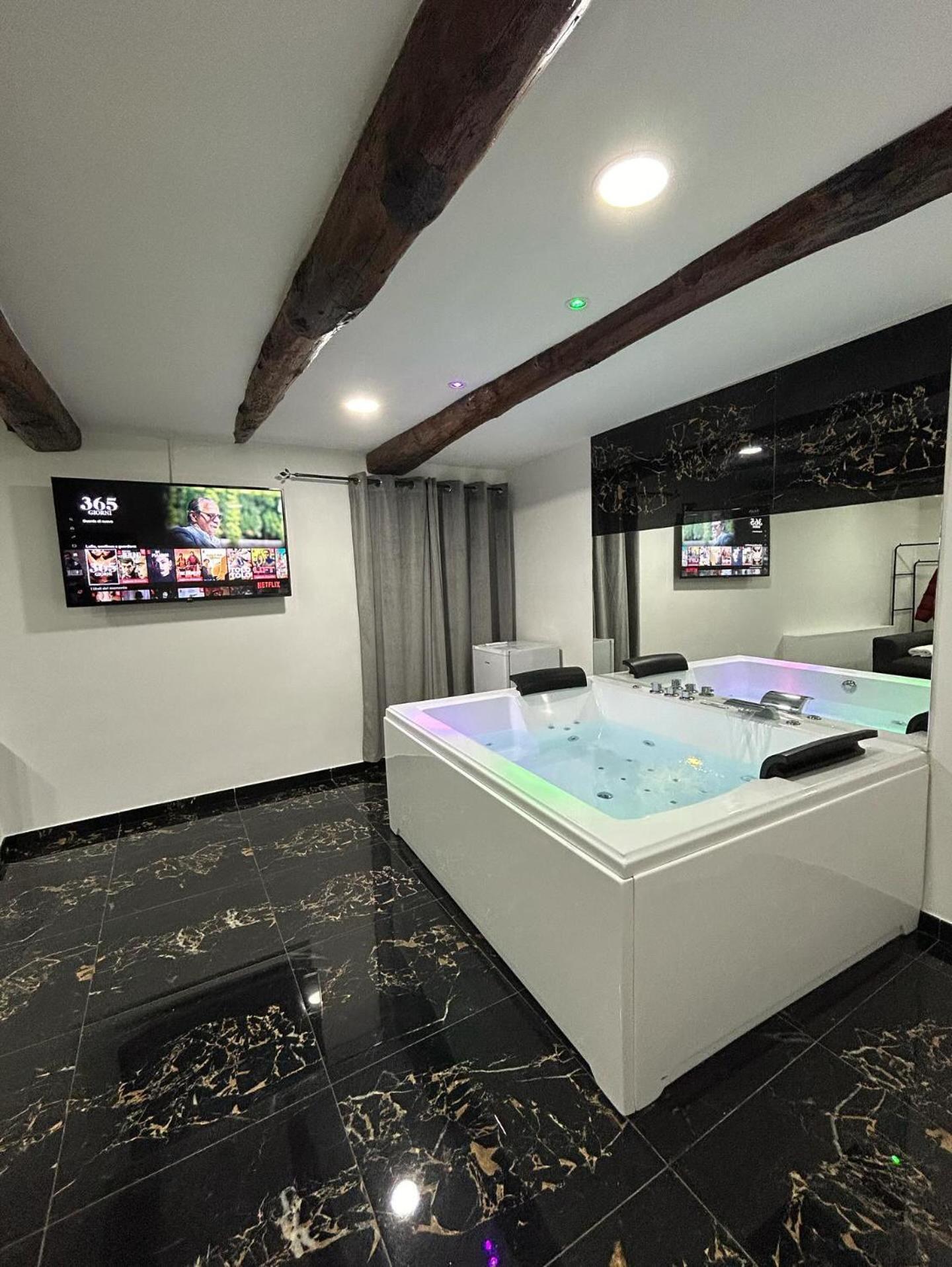 Giovanni Luxury Suites 那不勒斯 外观 照片